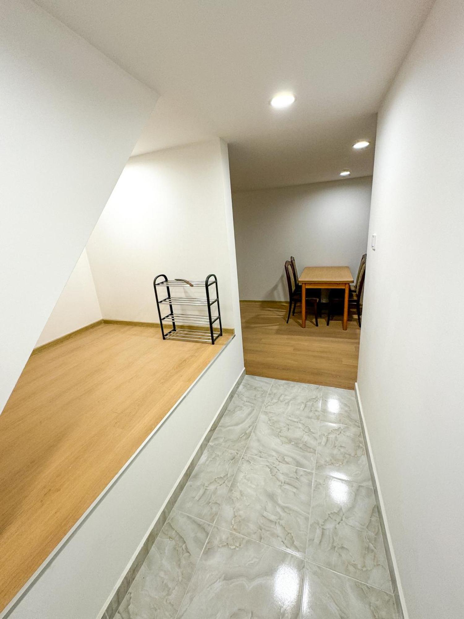 Apartment U Cerneho Orla カルロヴィ・ヴァリ エクステリア 写真